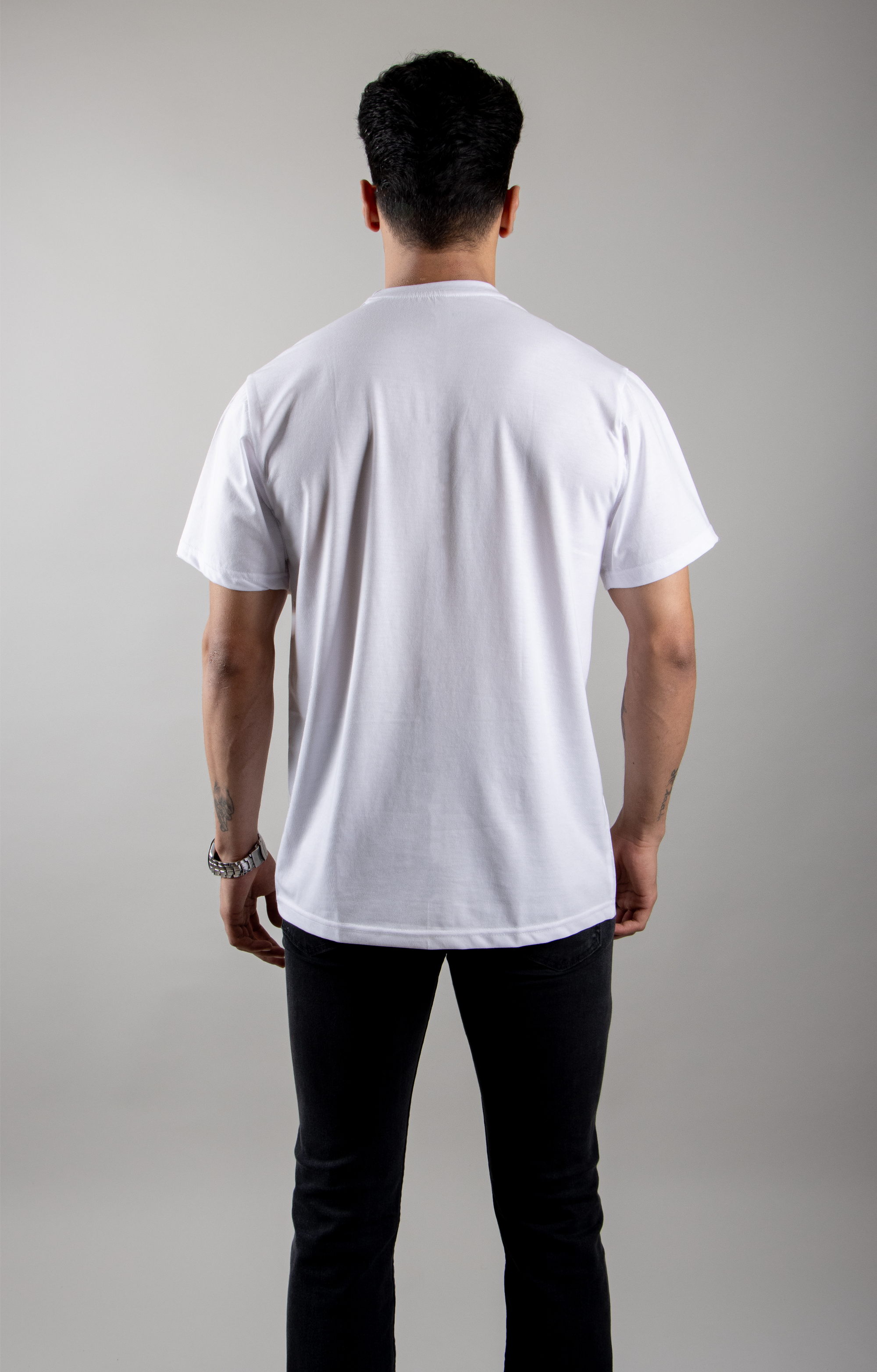 T-Shirt \\ 1 (White)